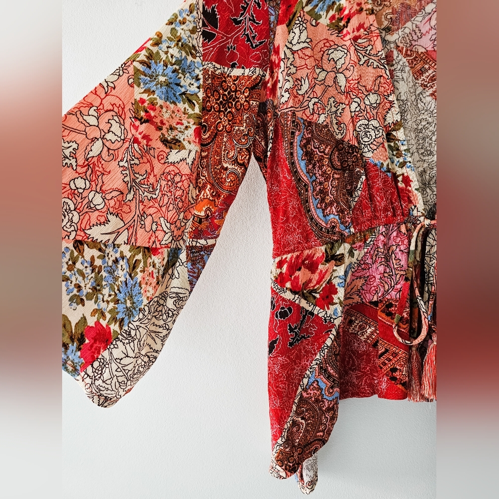 Lovestitch Retro Floral Tie Front Kimono Top - Picture 5 of 6